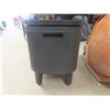 Image 2 : Deck Cooler / Table 33 x 15 x 20" High Extending to 29 1/2"