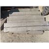 Image 2 : Staie Riser with 4 Wood Steps 48" x 55" Wide