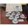 Image 1 : 17 Pieces Noritake Avalon China Tea Service