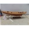 Image 2 : 2 Wooden Ships - Largest 21 x 4 1/2 x 3 3/4 + Magazines