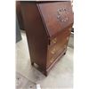 Image 8 : Secretary  Desk with Book Shelf Topper