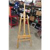 Image 1 : Adjustable Wood Easel