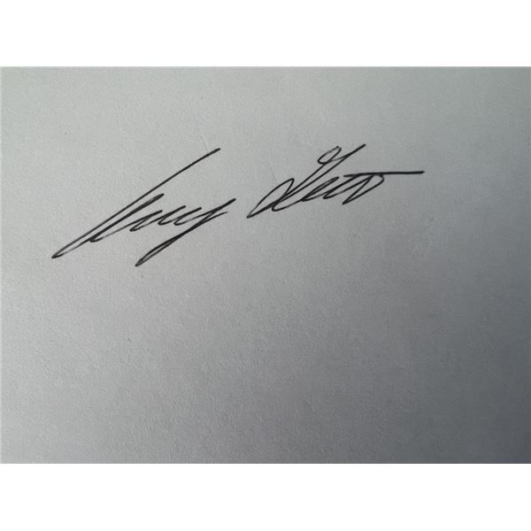 Amy Granderelli original signature