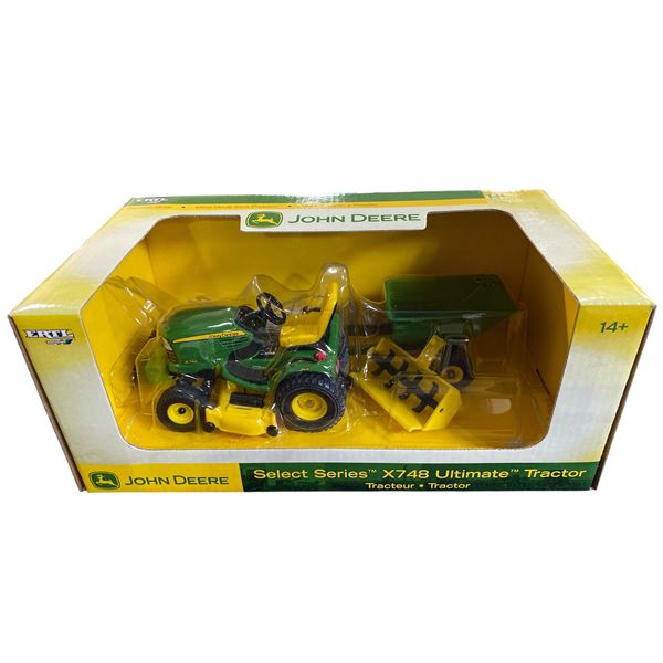 John Deere Select Series X748 Ultimate Tractor Diecast Metal 1/16 Scale In Original Box
