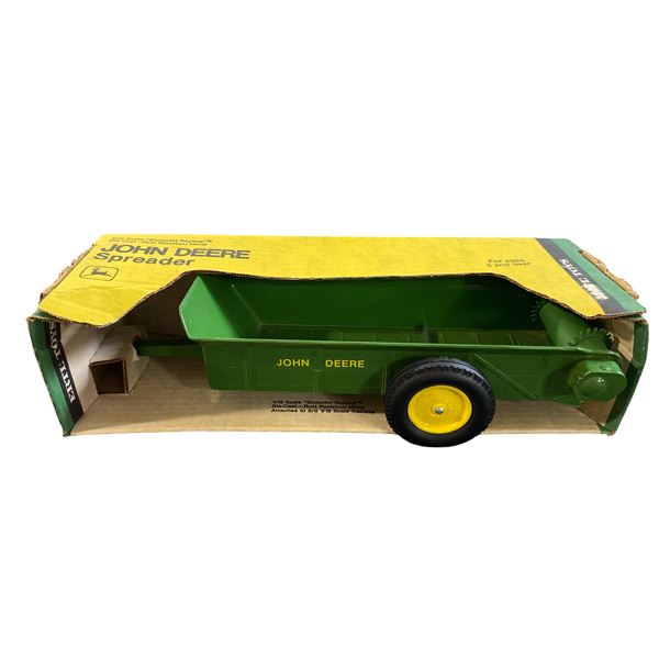 John Deere Spreader 1/16 Scale "Blueprint Replica" Diecast Rust Resistant Metal Stock #534 In Origin