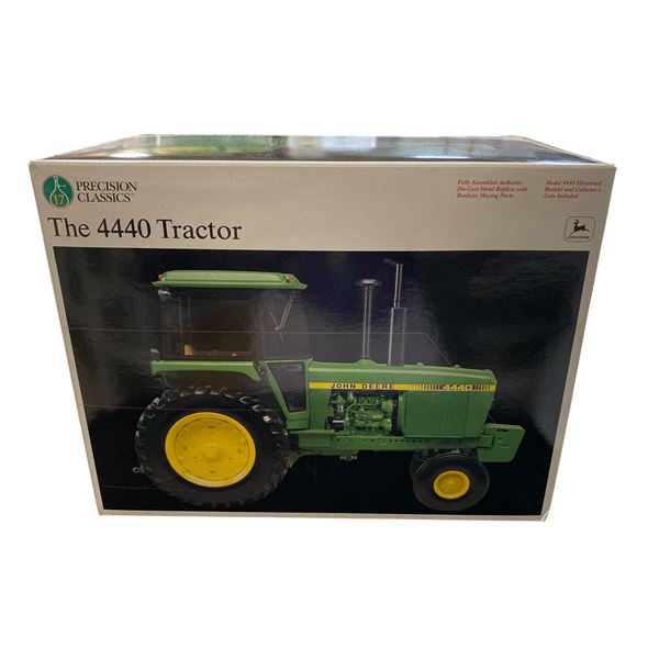 John Deere Precision Classics 17 The 4440 Tractor 1/16 Scale 15077 In Original Box