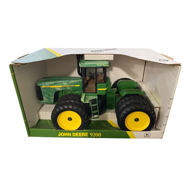 John Deere 9200 1/16 Scale 15009 In Original Box
