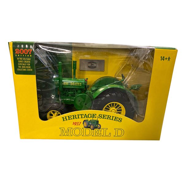 John Deere Heritage Series 1937 Model "D" Tractor - 2007 Ertl #15946 - 1:16 Scale Diecast in Origina
