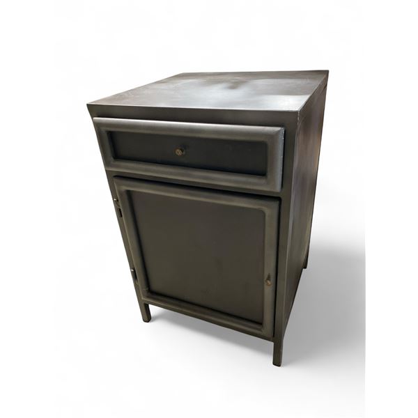 Industrial-style metal bedside cabinet w/Single Drawer and Door