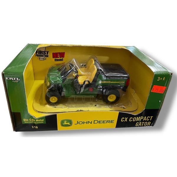John Deere CX Compact Gator 1/16 Scale Diecast Metal 15637 In Original Box