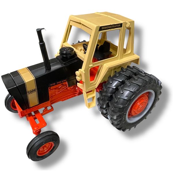 The Toy Farmer Nov. 1 1996 Agri King 1170 1/16 Scale 475PA Diecast Metal In Original Box