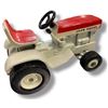 Image 1 : John Deere Toy Lawn & Garden Tractor in Original Red Box
