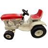 Image 2 : John Deere Toy Lawn & Garden Tractor in Original Red Box