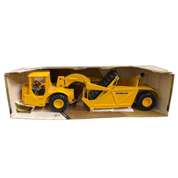 John Deere Yellow Scraper Tractor in Original Box - 1/16 Scale Farm Toy