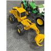 Image 2 : Set of 3 John Deere Diecast Tractors with Implements - Farm Toy Collectibles