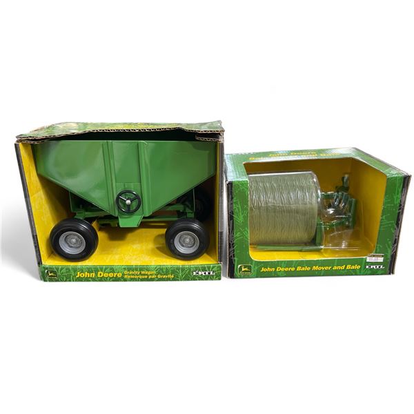 John Deere Gravity Wagon & Bale Mower with Bale - Ertl 1:16 Scale Diecast #15125 & 15041 in Original