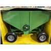 Image 3 : John Deere Gravity Wagon - Ertl 1:16 Scale Diecast #15125 in Original Box