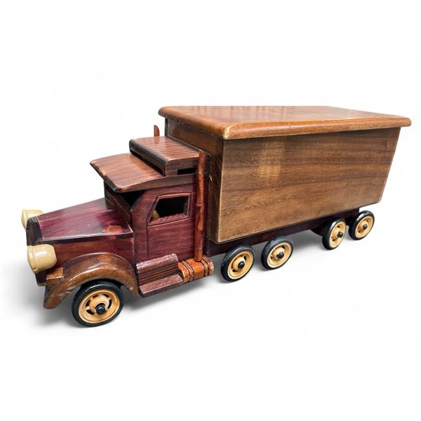 Hickory Farms Woos Semi Truck with Flip Top - 5  x 16  x 5  tall in Original Box