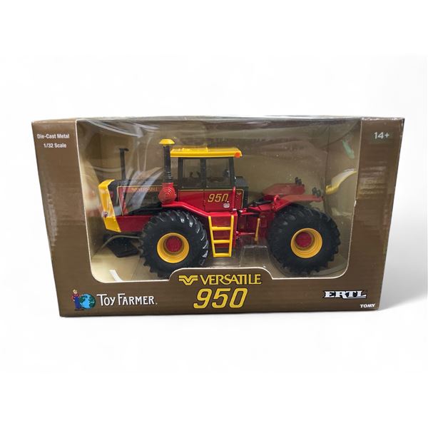 2012 Toy Farmer Versatile Tractor-  Ertl/Tomy 1:32 Scale Diecast #16220A in Original Box
