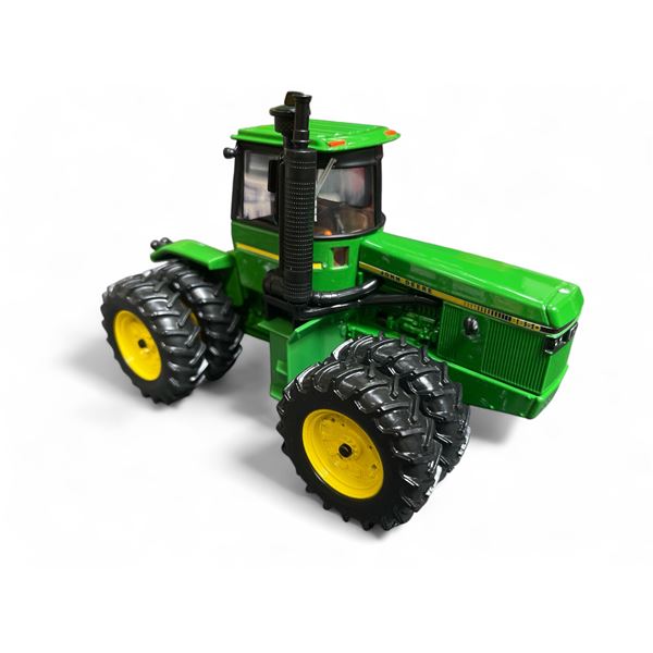 Toy Farmer Prestige Collection "White A4T-1600 Plainsman" Tractor - Ertl/Tomy  1:32 Scale Diecast #1