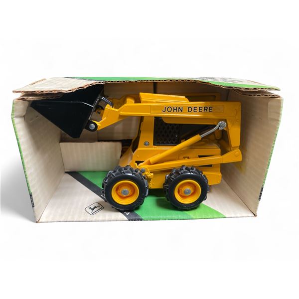 John Deere Skid-Steer Loader - Ertl 1:16 Scale Model #554 in Original Box