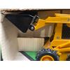 Image 4 : John Deere Skid-Steer Loader - Ertl 1:16 Scale Model #554 in Original Box