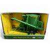 Image 1 : John Deere Grinder/Mixer - Ertl 1:16 Scale Model #5002 in Original Box