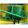 Image 3 : John Deere Grinder/Mixer - Ertl 1:16 Scale Model #5002 in Original Box