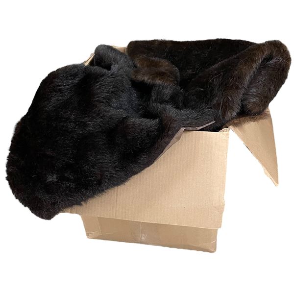 Box of 6 Assorted Faux Fur Throw Blankets & Pieces