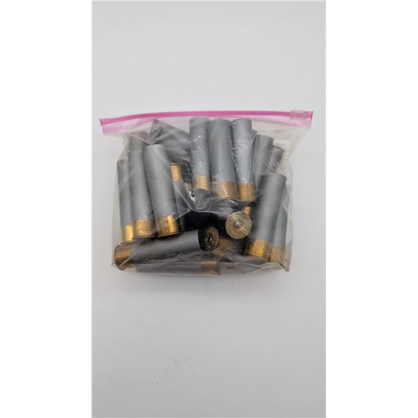 Approx 20 primed 3" 12ga hulls (k17 -132)