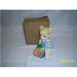 P.M.™ Garden Statues-Wheelbarrow