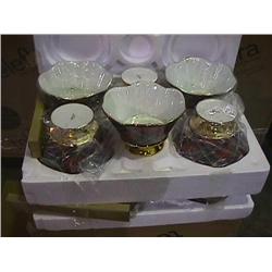 TELEFLORA'S FESTIVE TARTAN PLANTER