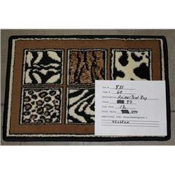 TUFTED RUG/ ASSORTED DECOR