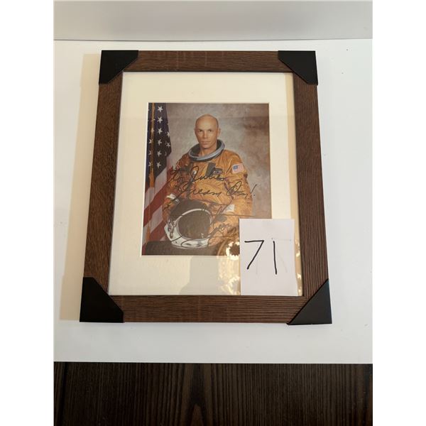 Franklin Story Musgrave Astronaut picture - flew on 6 Space shuttle missions -new