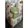 Image 1 : Pallet full of new & like-new juicers.