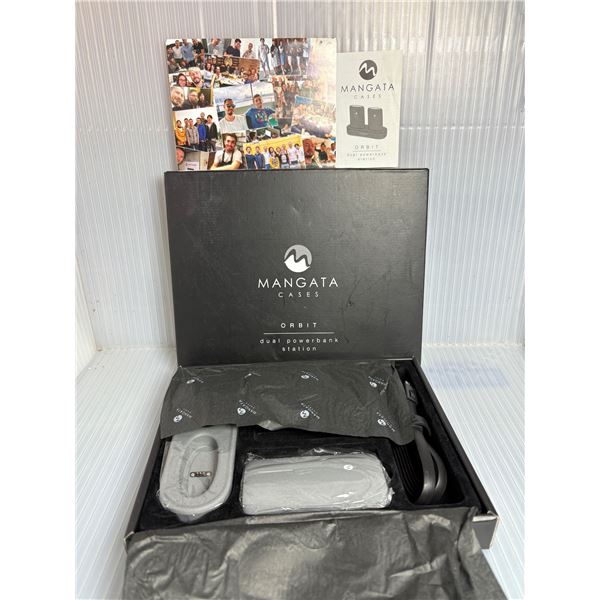 Mangata Cases Orbit dual power bank station