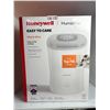 Image 1 : Honeywell warm mist 1.5 gallon humidifier (like new)