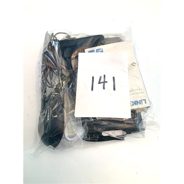 Group of UsB hubs 3.0, wireless , Plug auto assist cell phone