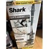 Image 2 : Shark Navigator Lift-Away Self-Cleaning Brush Roll corded vacuum cleaner with box (working)