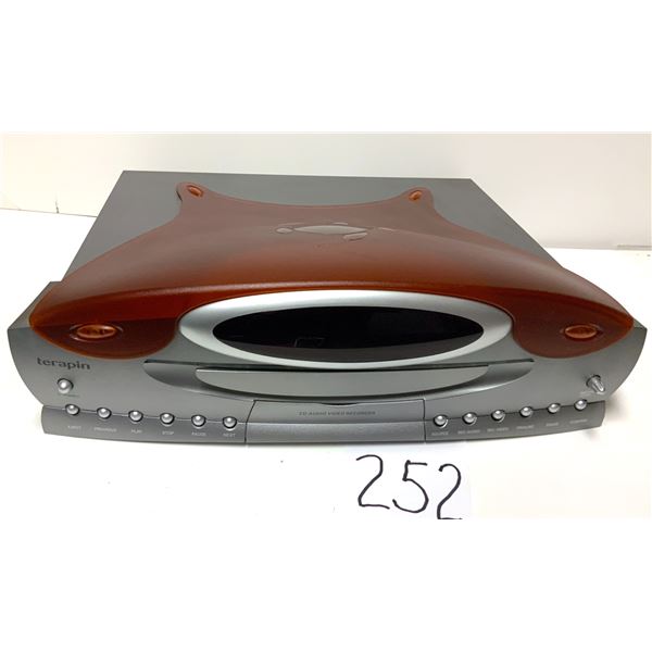 Terapin TX-0002 CD Audio Video Recorder. Designed for recording and playing back audio/video content