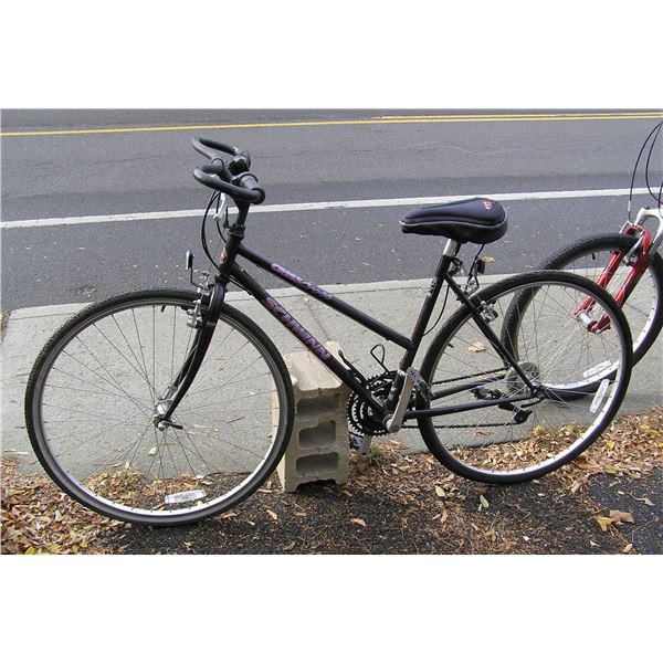 Schwinn Crisscross mulri speed mountain bike