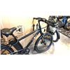 Image 3 : BLACK RTG IMPERIAL FRONT SUSPENSION 8-SPEED ELECTRIC BIKE