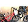 Image 3 : RED RTG IMPERIAL FRONT SUSPENSION 8-SPEED ELECTRIC BIKE