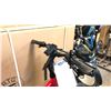Image 3 : RED RTG IMPERIAL FRONT SUSPENSION 8-SPEED ELECTRIC BIKE