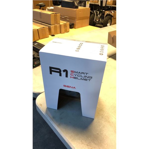 BLACK SENA R1 SMART CYCLING HELMET W/ BLUETOOTH SIZE MEDIUM