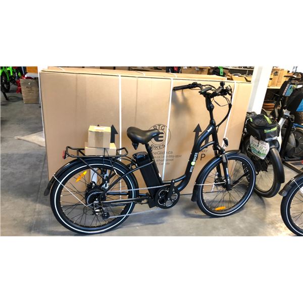 BLACK RTG REGAL FRONT SUSPENSION 8-SPEED ELECTRIC BIKE