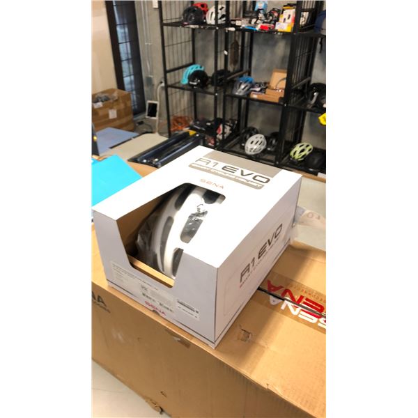 WHITE SENA SMART CYCLING HELMET R1 EVO L SIZE