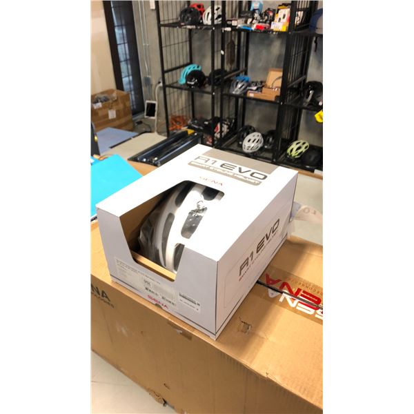WHITE SENA SMART CYCLING HELMET R1 EVO L SIZE