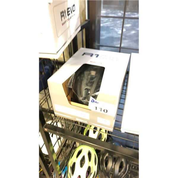 ONYX BLACK SENA SMART CYCLING HELMET W/ BLUETOOTH SIZE MEDIUM