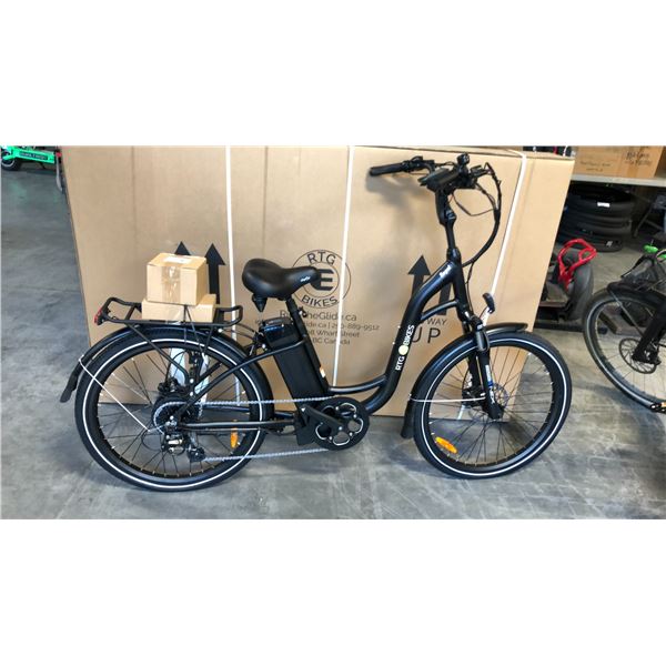 BLACK RTG REGAL FRONT SUSPENSION 8-SPEED ELECTRIC BIKE